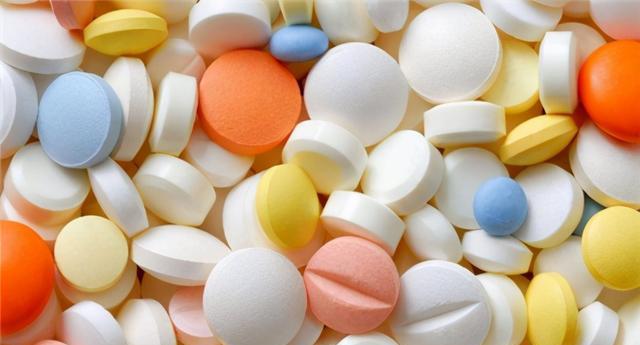 李业爱美食 2毛钱成本的东西，却“骗”了消费者200多亿，创始人最终锒铛入狱