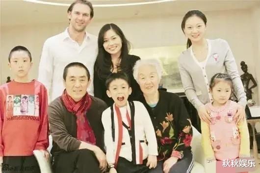 张艺谋|张艺谋落败8次再冲奥斯卡，身价百亿残疾弟弟却修车？谈父女恋甩巩俐他不简单