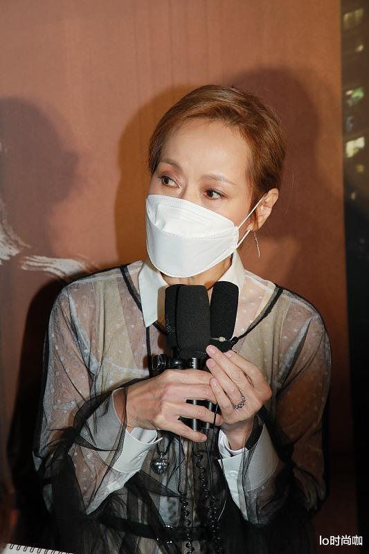 章子怡|叶童没了滤镜老到“认不出”，但气质却依旧高级，自然老去也很美