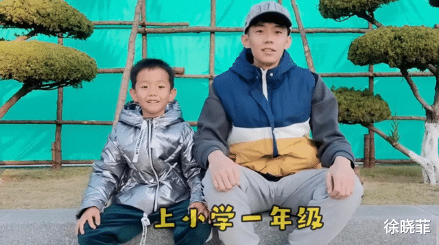 童颜|31岁“童颜”爸爸火了，与儿子同框像兄弟，被误认为初中生