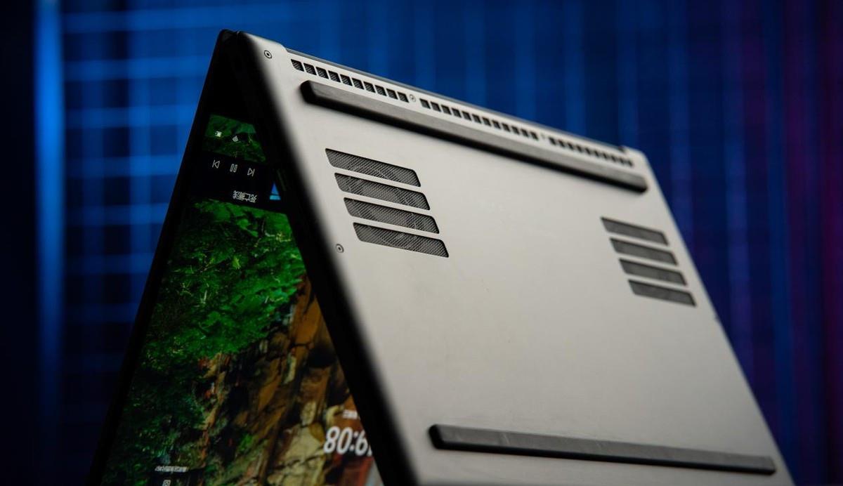 黑色星期五|Dynamic Boost 2.0是啥？用雷蛇灵刃14来体验看看