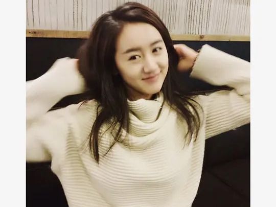 袁冰妍|她被称为“校花女神”，曾被曝哭戏全靠“眼药水”，明年或将霸屏