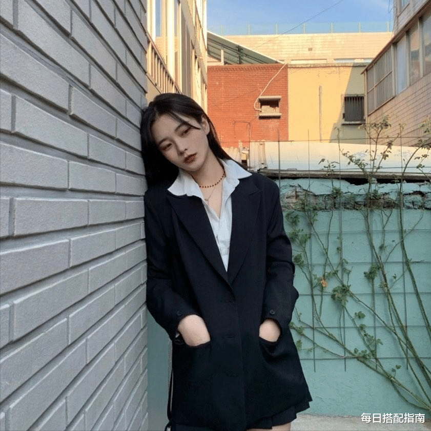 每日搭配指南|入秋后穿“西装”，这几个“穿搭雷区”尽量避开，哪怕你身材再好