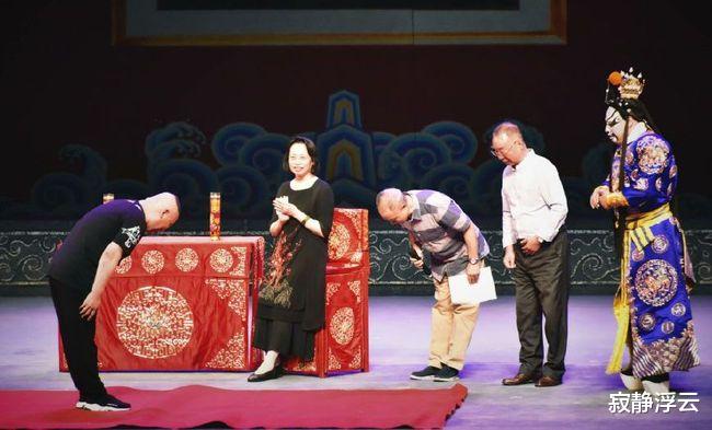 王源|陶阳扫墓回应谣言，德云社京剧不行？郭德纲一张图“敲醒”造谣者