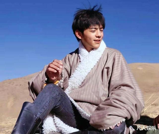 姚安娜|《中餐厅》嘉宾简历引发热议：刮目相看的姚安娜，夸不出口的丁真