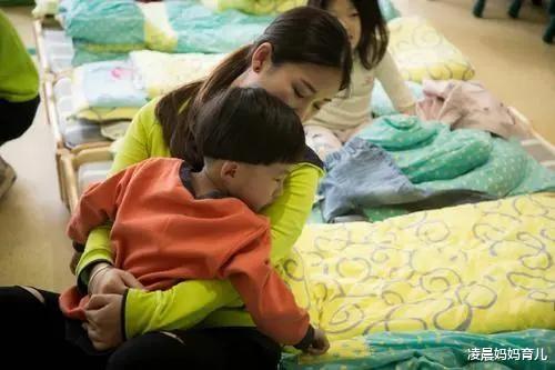凌晨妈妈育儿|幼儿园开学攻略,加上父母给孩子的仪式感,足够他抵御焦虑