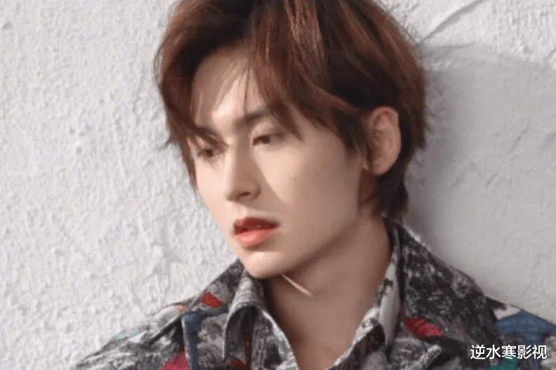 张哲瀚|张哲瀚已损失27个代言，11部影视综面临危机，幕后老板赵薇遭波及