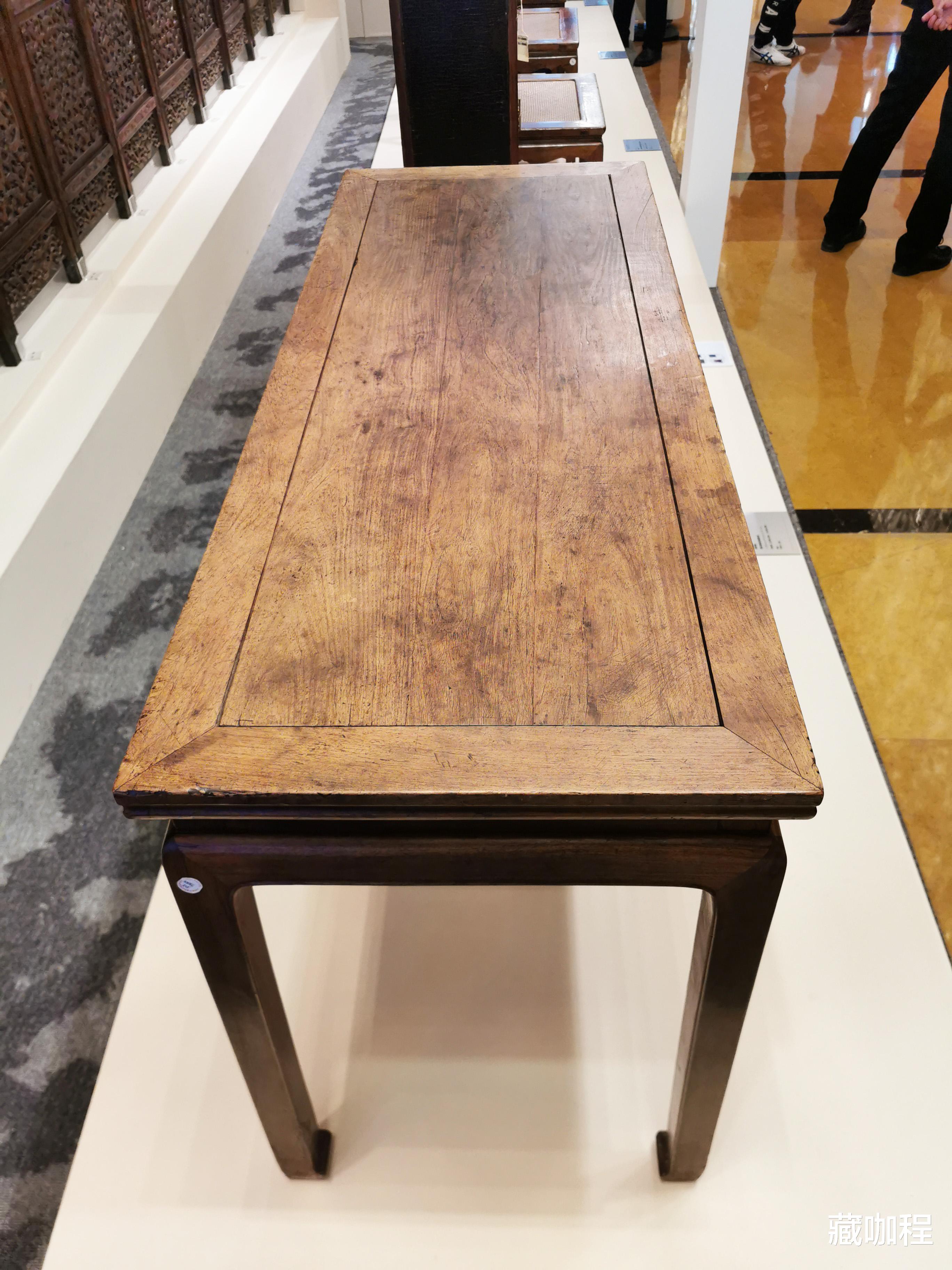 |形态各异几十只，黄花梨竹节纹方桌鬼眼荟萃