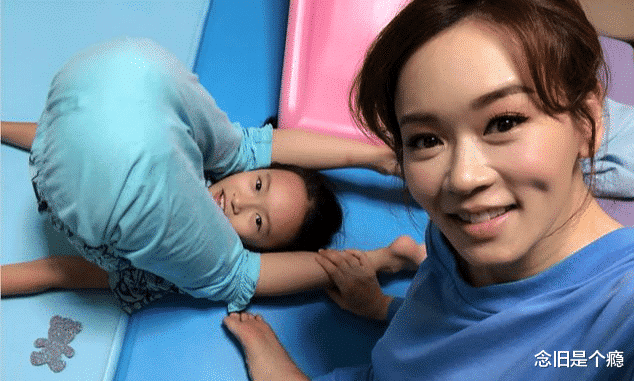 杨思琦|杨思琦一儿一女已长大，9岁女儿不算漂亮，2岁儿子却萌感帅气