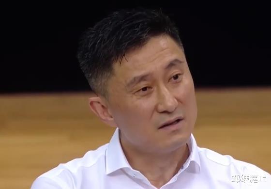 足协杯|胡明轩险些破相，部分言论却说他假摔，裁判的判罚有争议！