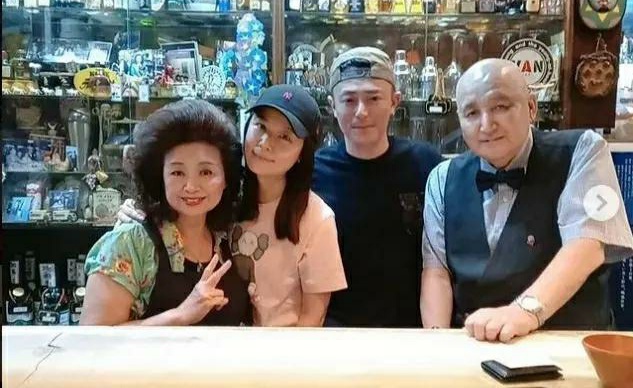 霍建华|林心如晒照给霍建华庆生，精心挑选拳击造型的生日蛋糕，心意满满