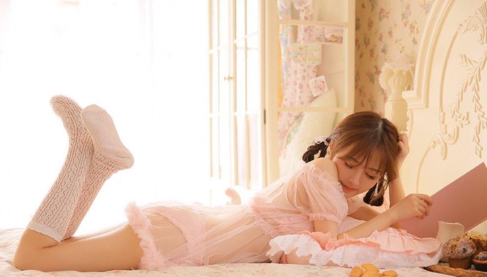 舒思雯说电影 2小时换一个?月生活费，被“养着”的女大学生的真实生活