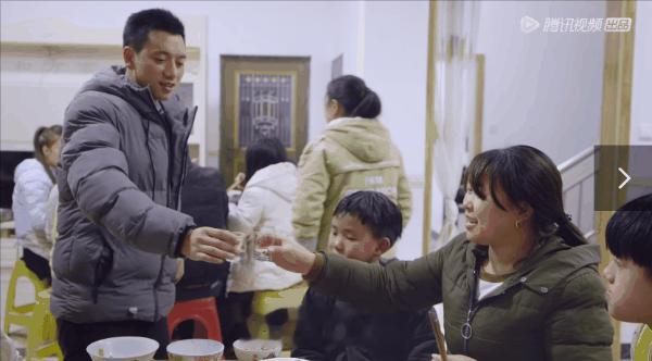 国产剧 这部老外拍摄的中国脱贫往事，竟然打败了99.99%国产剧？