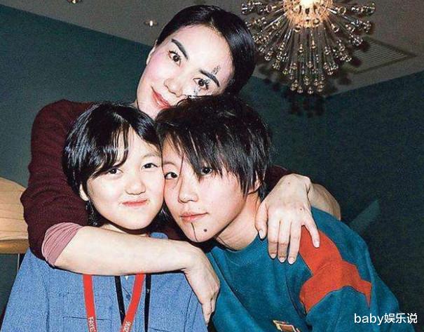 窦靖童|同样是王菲的女儿,窦靖童和李嫣,为何差距这么大