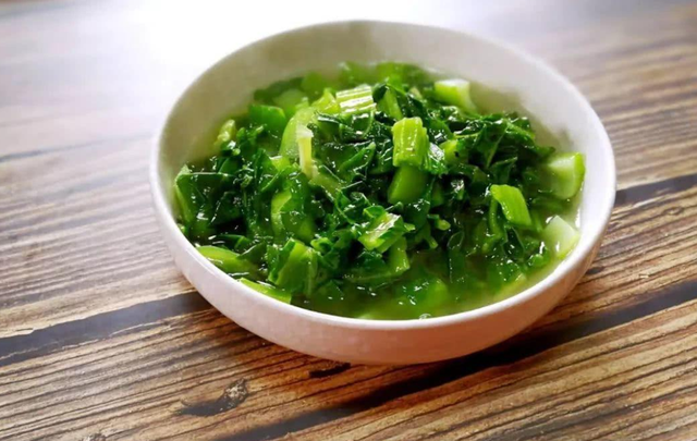 杜海涛|杜海涛从190瘦到160斤，撞脸权志龙，网友：终于理解沈梦辰的选择