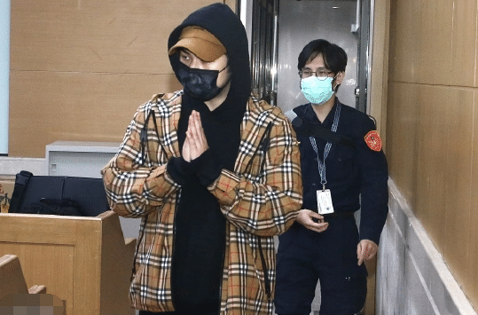 吴宗宪|鹿希派吸毒后现身道歉，获吴宗宪拥抱力挺，不会退圈将继续做音乐