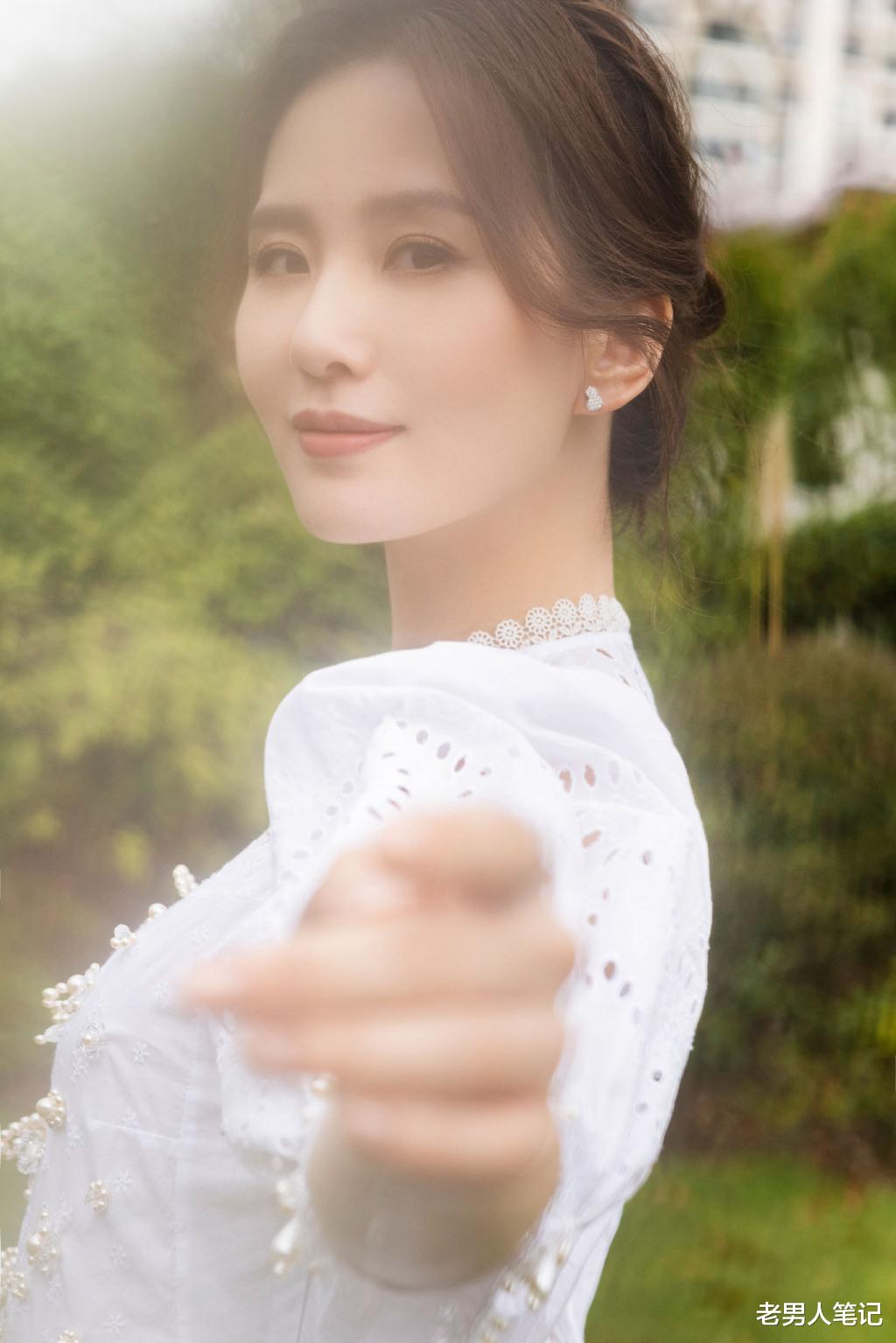 TVB|刘诗诗的温柔仙气，总是令人沉浸其中，34岁的她这种状态真好看