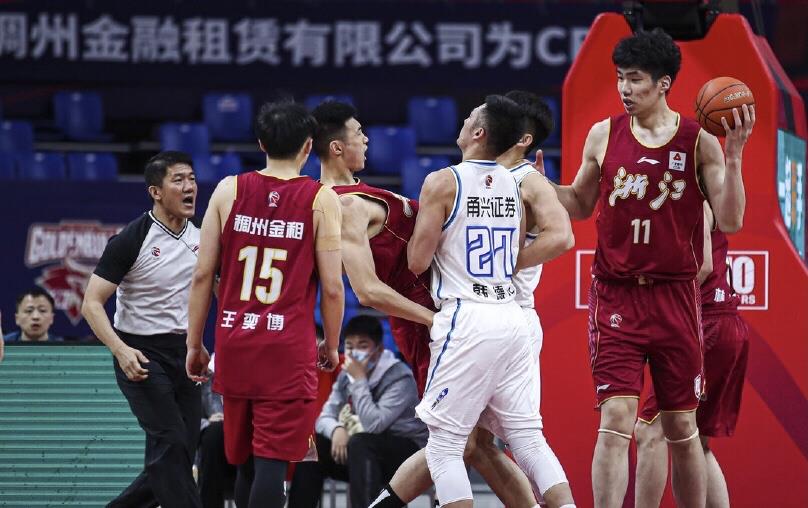 辽宁男篮|2022年第一张罚单公布！辽宁队又失一名好外援，广东队迎来好消息