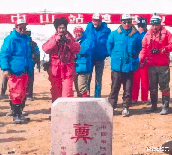 张国立|国家一级演员、个人二等功、救了100多人的英雄，凭什么该被骂？