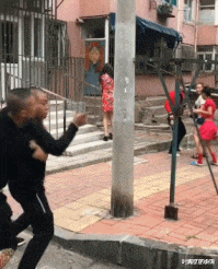 时光了了说说|“为什么穿内衣不能看，而穿泳衣却可以？哈哈哈...这有啥区别啊！”