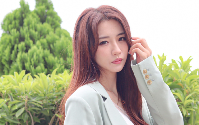 火箭少女|吴卓羲疑恋情曝光，细数其前任：张馨予逼宫未遂，约会人妻梁靖琪