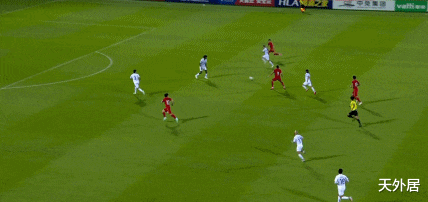 武磊|国足头号功臣！武磊无愧新一哥：连续2场破僵+斩获MVP，怒吼庆祝