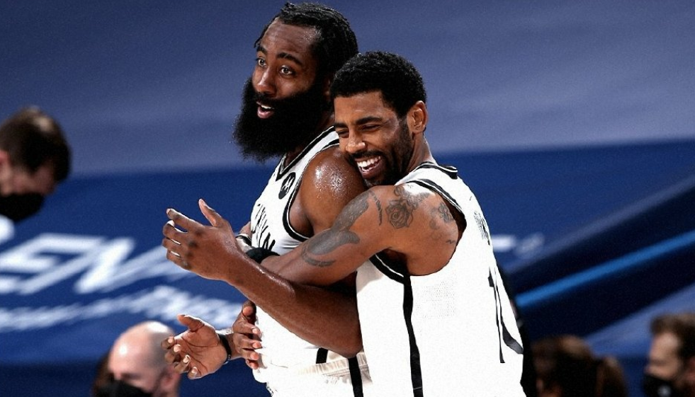 詹姆斯·哈登|才打8场,哈登就助篮网创37年纪录+平得分纪录,赛后这话情商真高