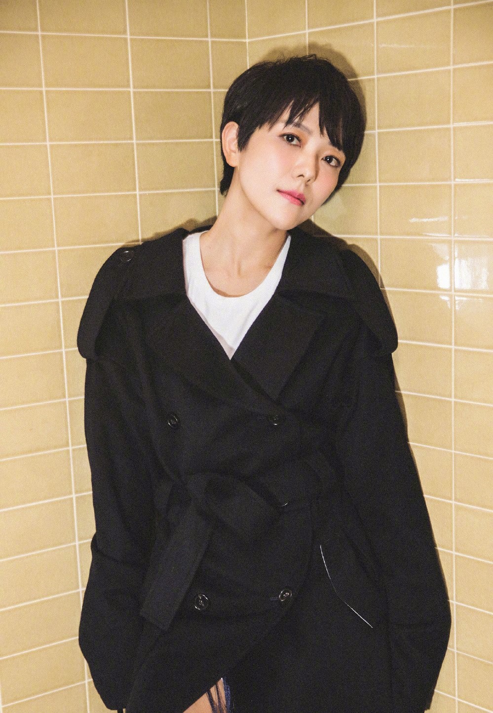 汪涵|47岁汪涵近照曝光，妻子杨乐乐嫩成18岁少女