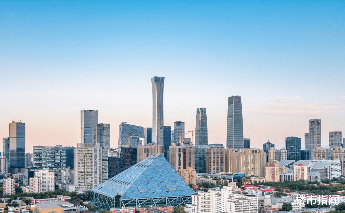 碧桂园|70万人“放弃月薪1万元”的城市，谁赶走他们？3大因素值得深思