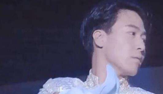 四大天王|黎明是四大天王中最次的?当年摘下面具那一刻,颜值气质是模仿不出来的