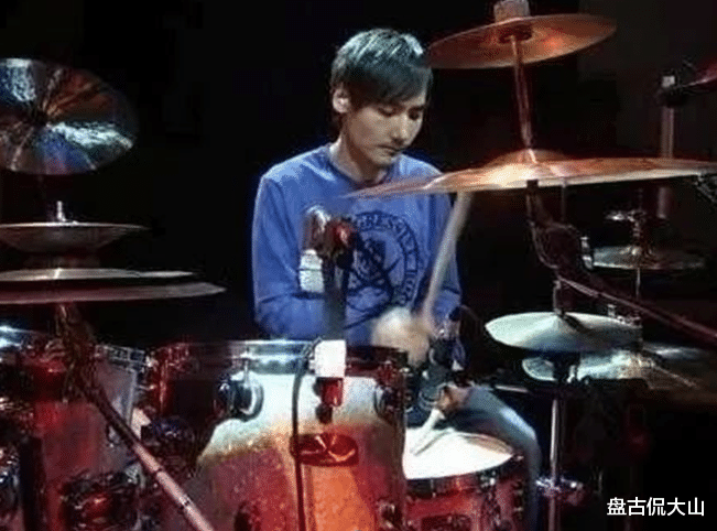 何洁|6年两段婚姻生了3个孩子，疑似再次婚变，这次网友不再同情！