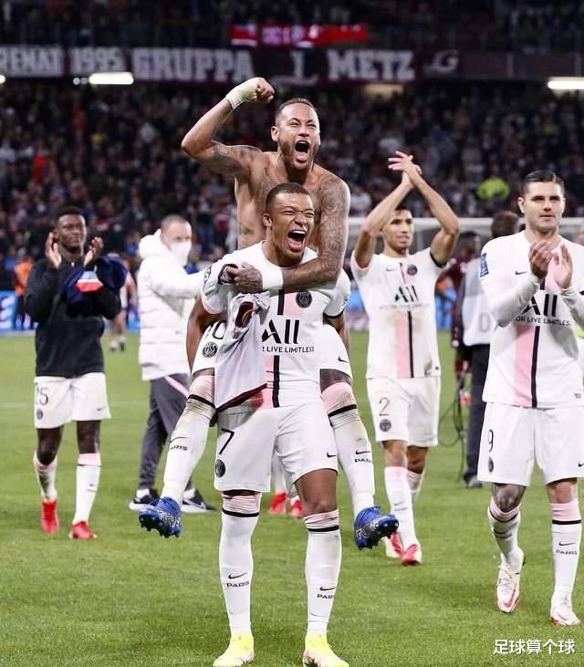 姆巴佩|巴黎2-1！姆巴佩素质太差了！对方球员受伤，他来了一脚远射吊门