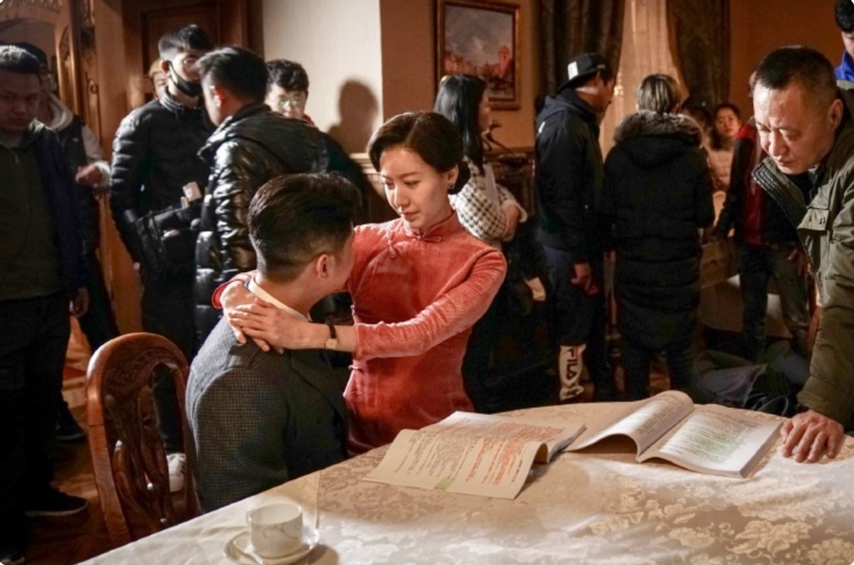 佟丽娅|仅仅播出6集，央视大剧收视率飙升全国第一，佟丽娅演技惊艳四座