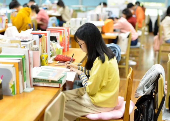 安妈育儿日|高校研究生VS研究院研究生，两者有何区别？这3个关键点很重要