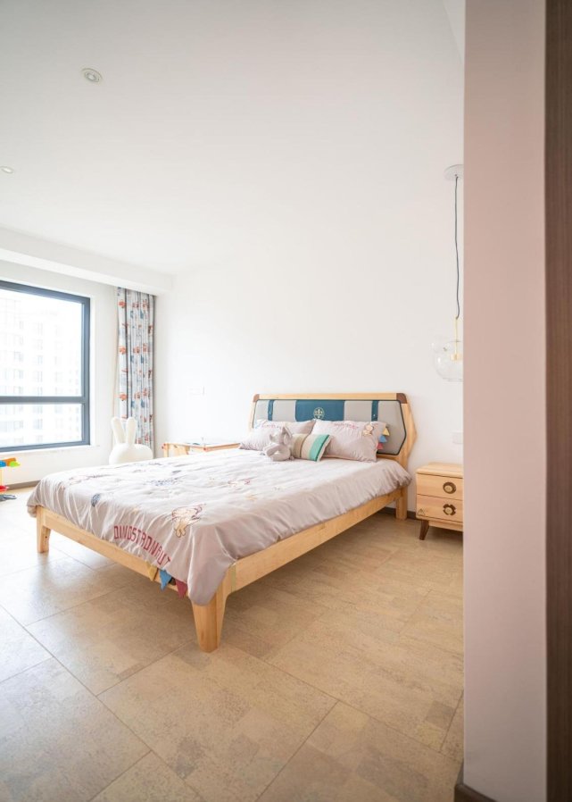 200㎡的海景大平层，同一空间中，兼具沉稳大气、时尚跳跃