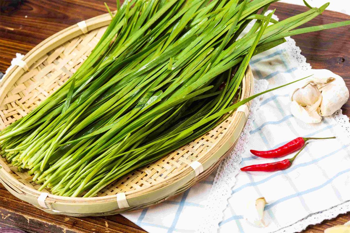 黑色素|女性朋友注意,这3种食物或会导致脸上长斑,再喜欢也要少吃