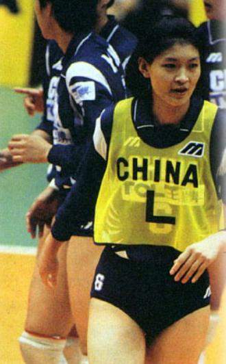 郎平|为报复郎平赛前突然赴美，被国家队永久开除，这个名门之后有点坏