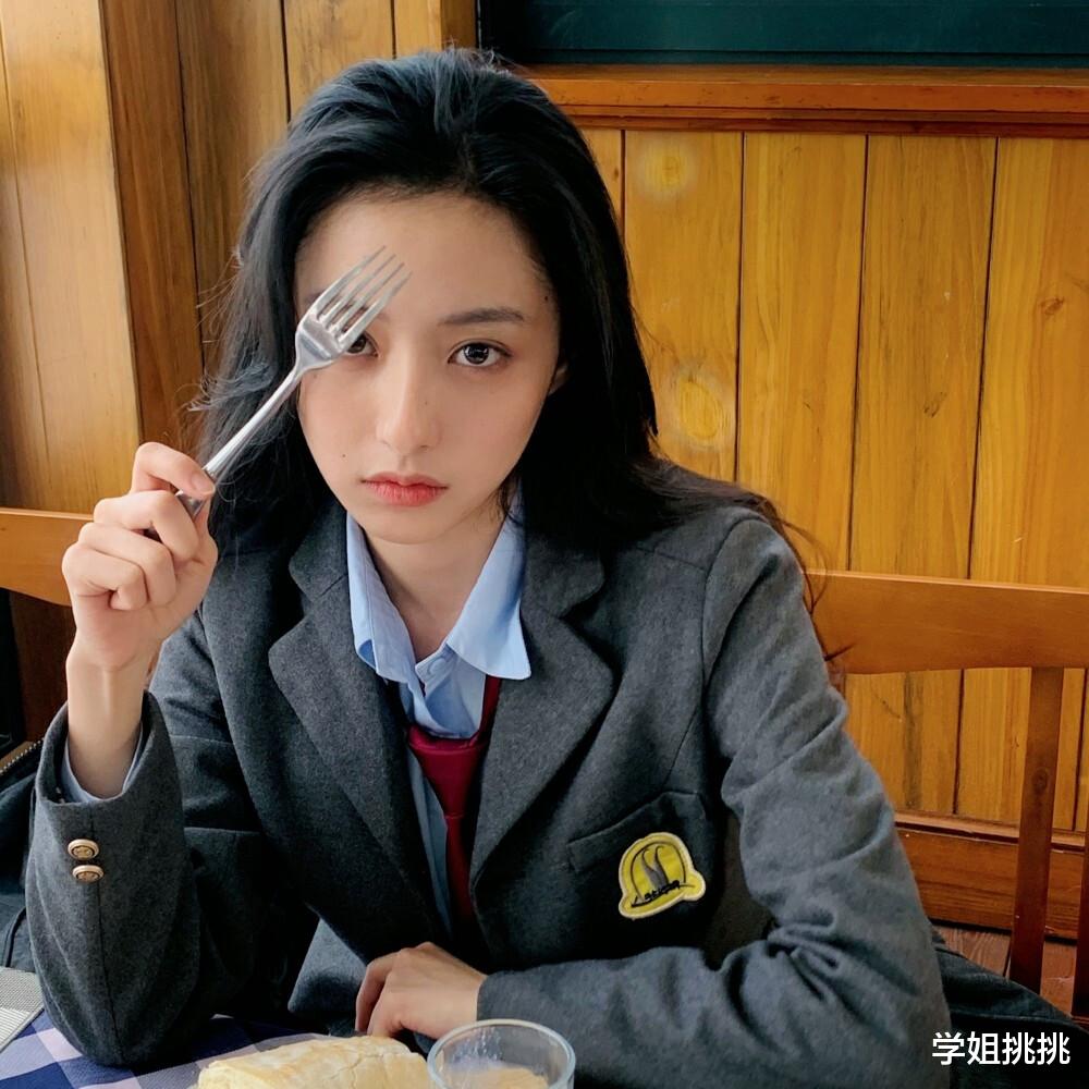 黑白配|女生脸上有3个特点，就是“小婊气”的脸，又美又有心机