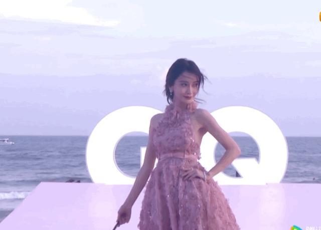王建国|GQ红毯：热巴改台本，李现穿裙子，杨天真撞衫王嘉尔