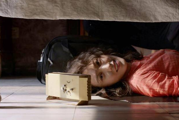 谁是凶手|谁是凶手：冷小兵为什么不开枪？墙上这句话，或许无意间透露真相