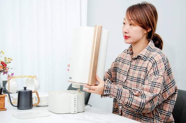 拒绝秋冬干燥 长效静音滋润——摩飞有雾加湿器