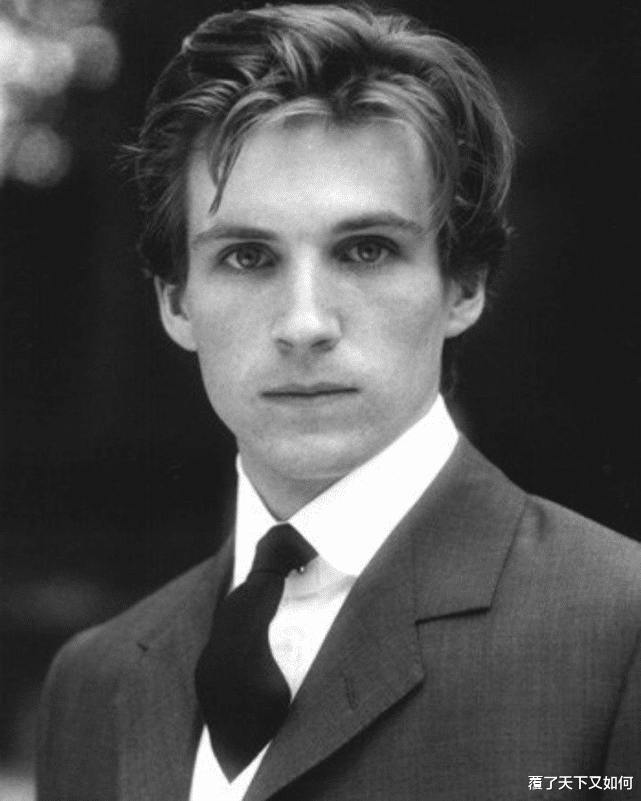 伏地魔|英国最帅男演员?颜值最高人气,演得太漂亮了伏地魔