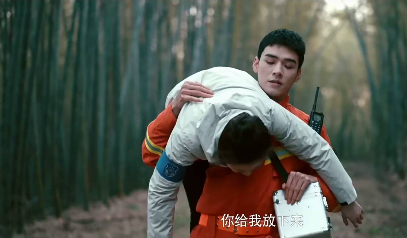 龚俊|从豆瓣8.6分掉到5.7分,龚俊这块金字招牌,被用“烂了”?