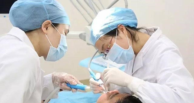 花与时光同眠 一次消费几十万的“暴利行业”,却乱象丛生!这次终于要被整治