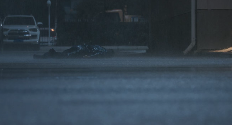 罗云熙|刚播8集，挤到飙升榜热度第1，豆瓣大片好评，罗云熙又选对剧本了