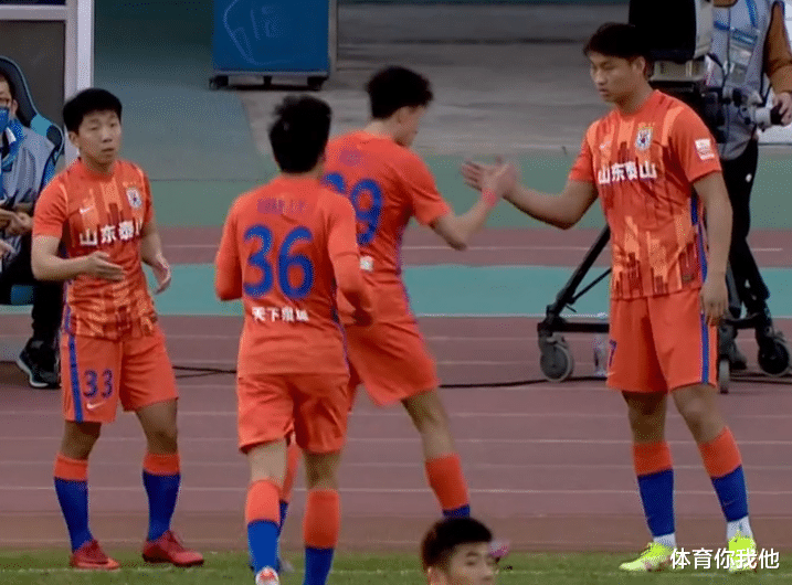 广州队|2-2！2-0！中超前四混战，山东队绝平海港，广州队下轮不输就第二