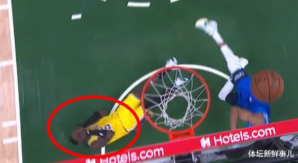 雄鹿队|输球输人！湖人113-106雄鹿，苏群曝内情，詹姆斯引热议，谁注意字母哥举动