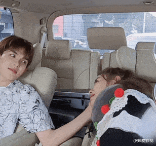 张靓颖|看完34岁的张雨绮和37岁的张靓颖....终于明白了姐弟恋到底有多快乐！