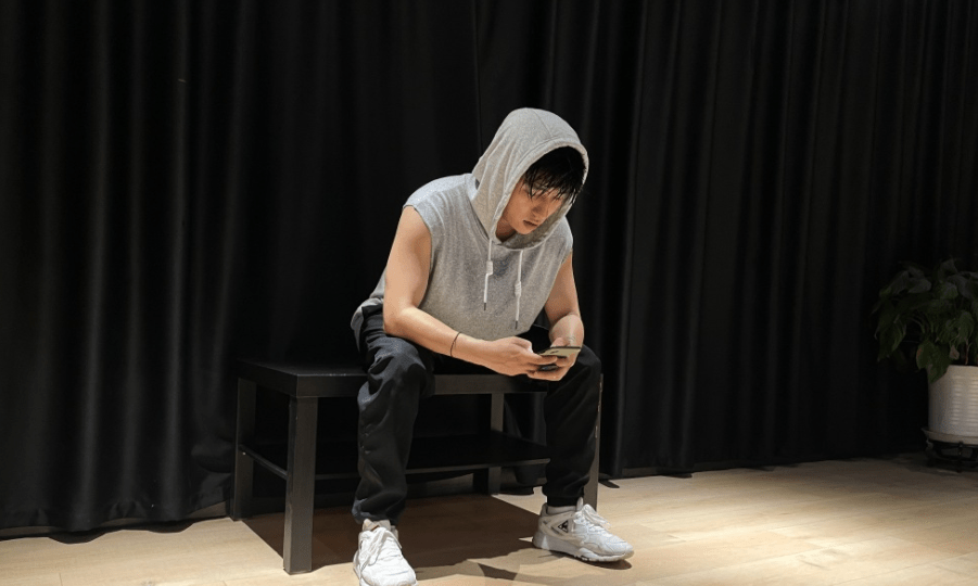 王鸥|王鸥疑似新恋情曝光,曾深陷“夜光剧本”的绯闻,如今也该恋爱了