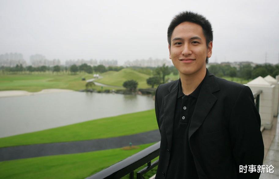 汤珈铖|父亲去世给他留下133套房，如今他身价百亿，却沉迷工作不爱美女